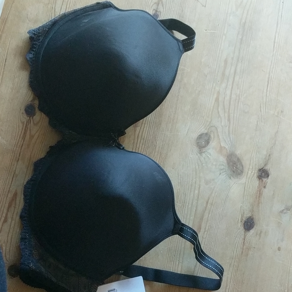Chantelle bra